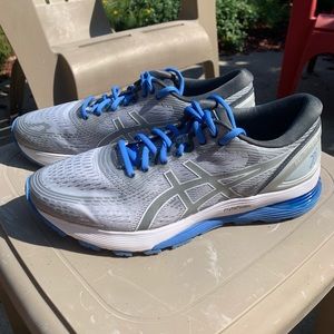 Women’s ASICS Gel Nimbus 21